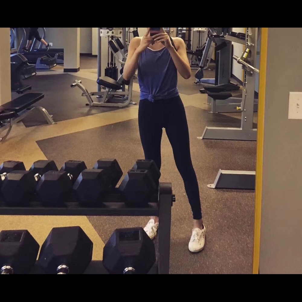 Lululemon athletic top